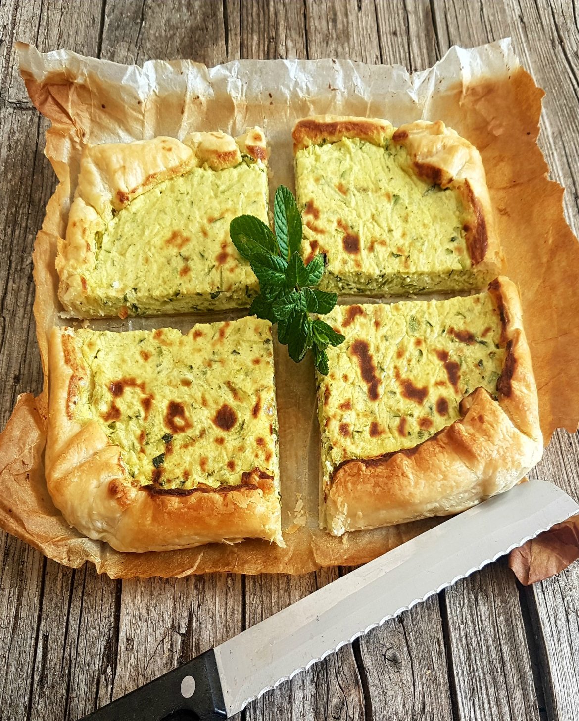 Torta salata zucchine e formaggio spalmabile Imprastando